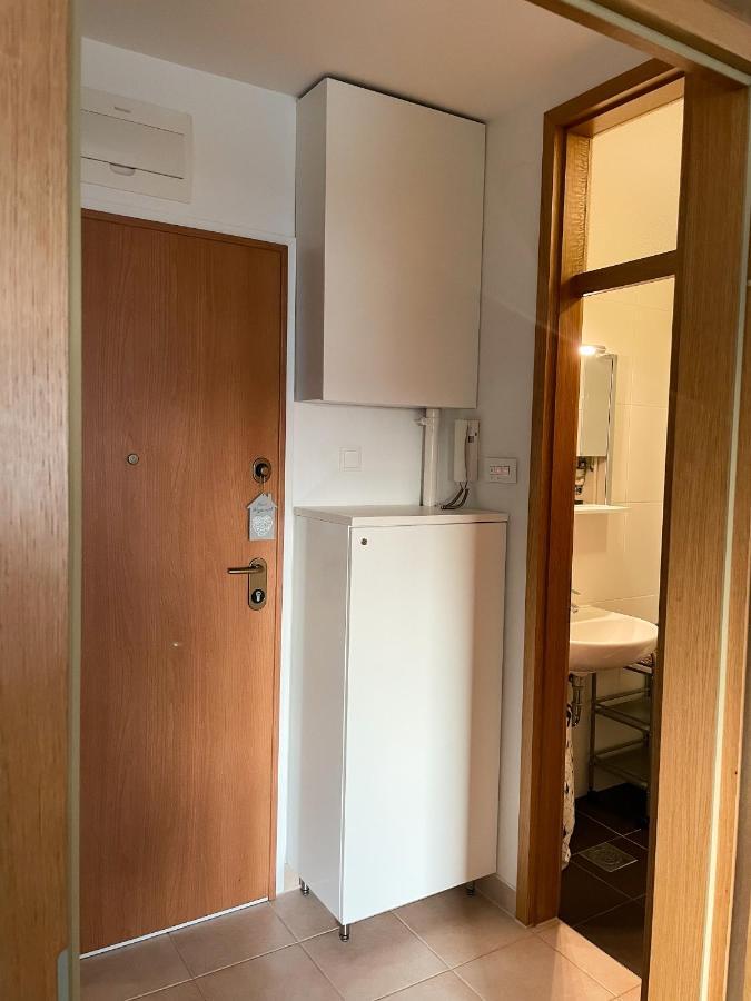 Apartman Welcome To Tresnjevka 자그레브 외부 사진